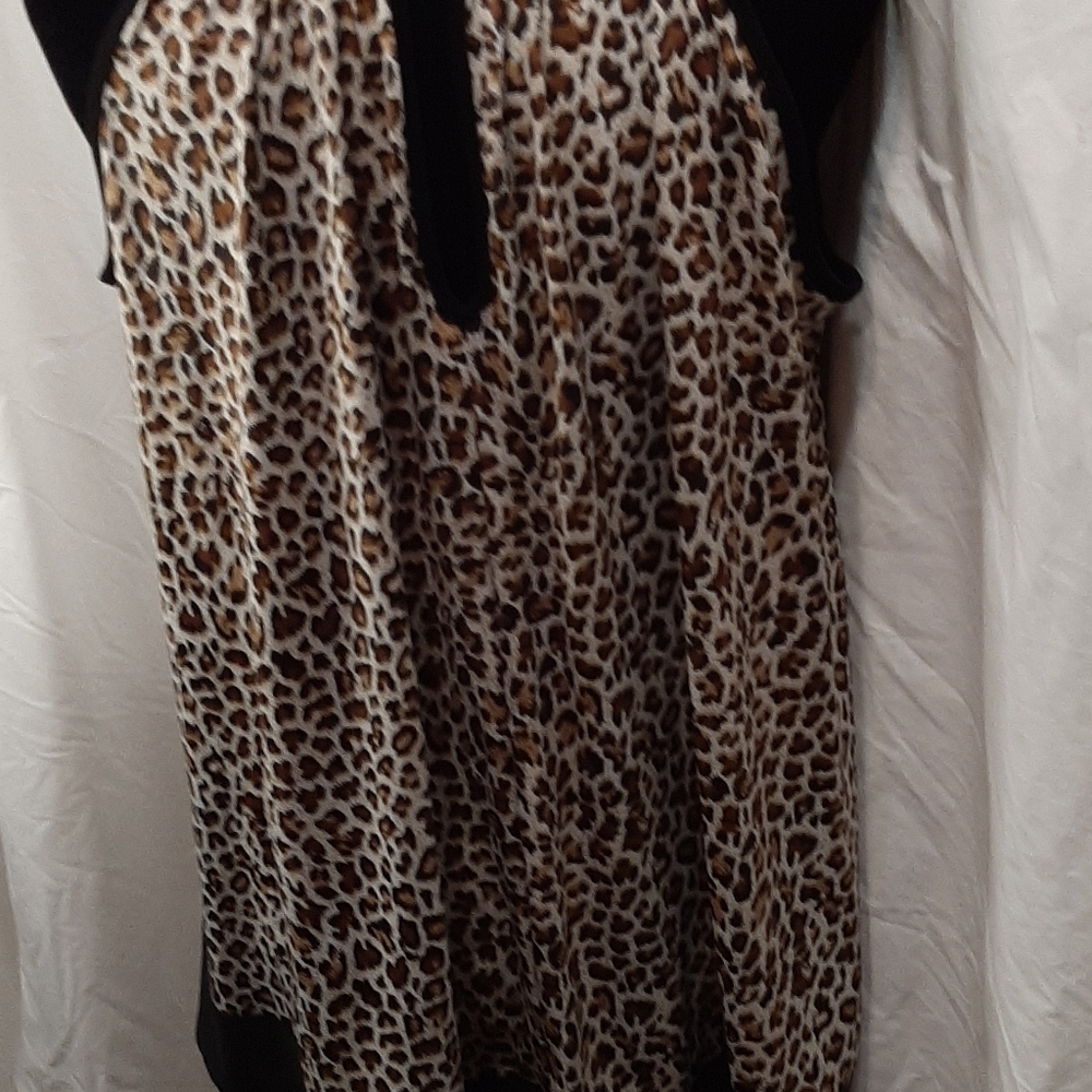 Top - Picture 3 of 4